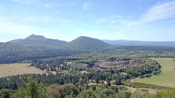 Randonnée Puy des Gouttes et Beauregard