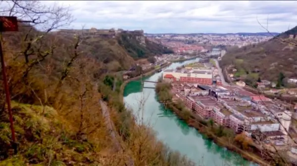 Randonnée 6.2km - la voie romaine de trois chatels.